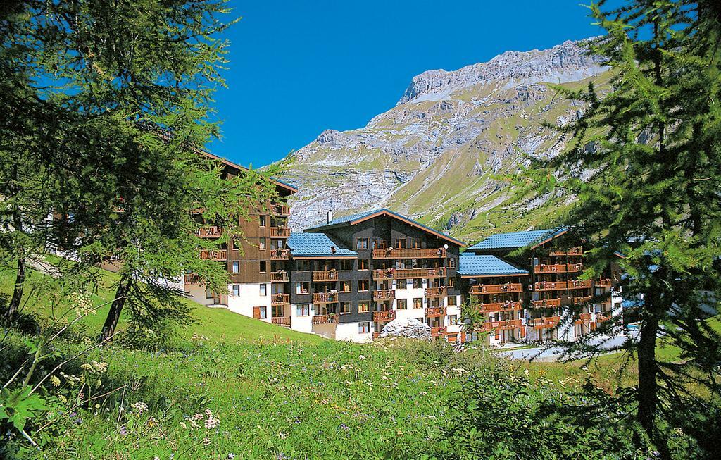 Residence Odalys Les Hauts Du Rogoney Val-d'Isère Exterior photo